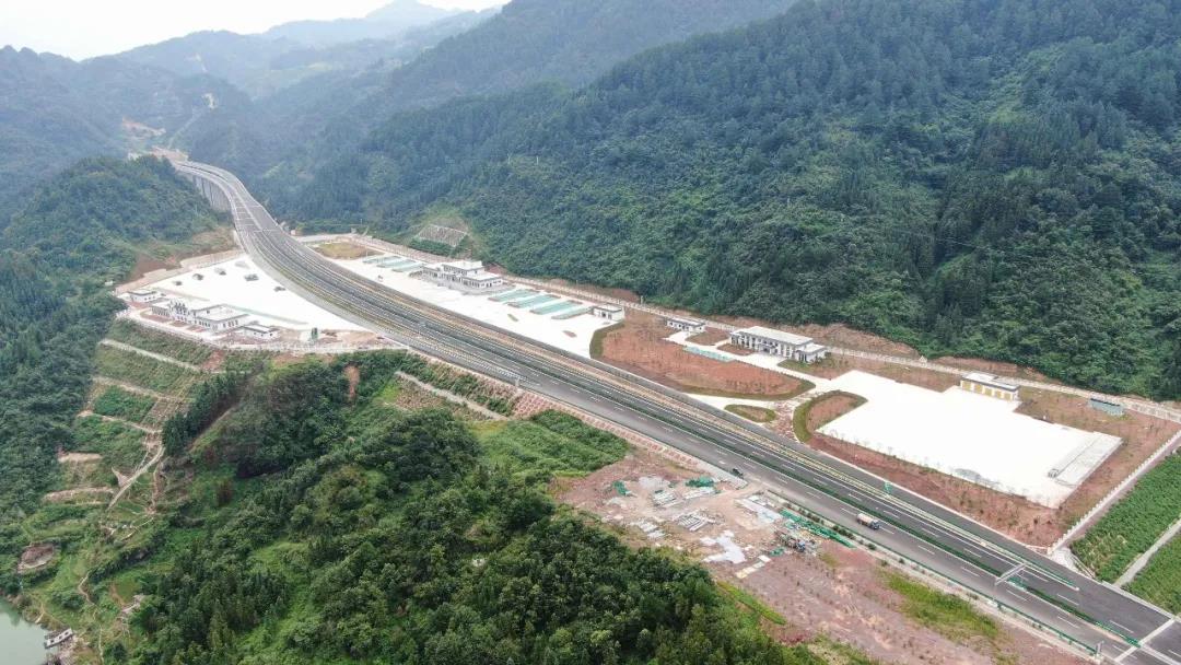 1602815902803432.jpg 1602815902803432.jpg